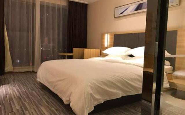 City Comfort Inn Plaza Hotel