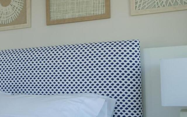 The Sea Breeze Inn