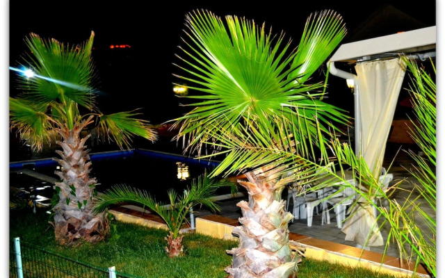 Holiday House & Events With Private Pool in the Center of Sicily
