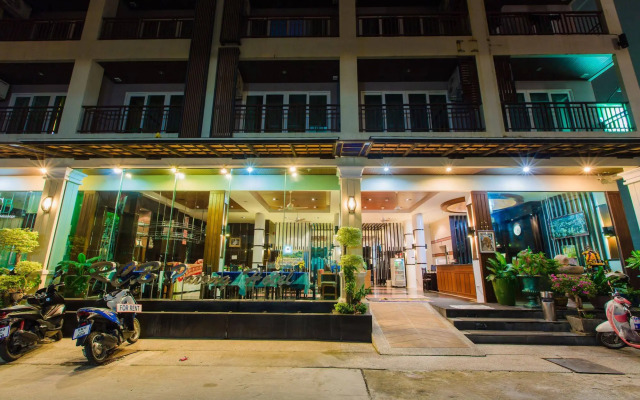 77 Patong Hotel & Spa