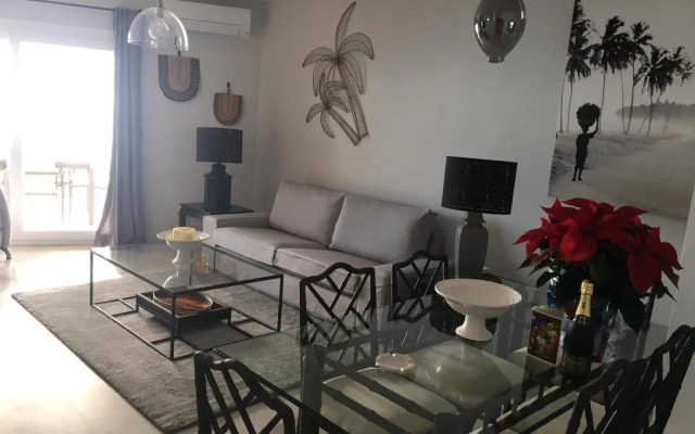 Apartamento En Primera Linea/Beachfront Apartment