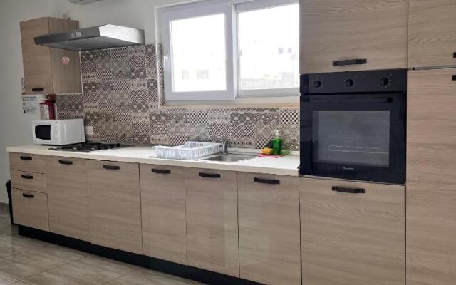 F3-1 Double room with private bathroom and balcony