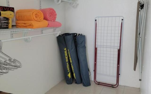 Roncado Cheerful-3 Bedroom Home Aruba