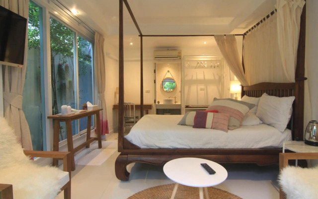 Changmoi House (Little Village)