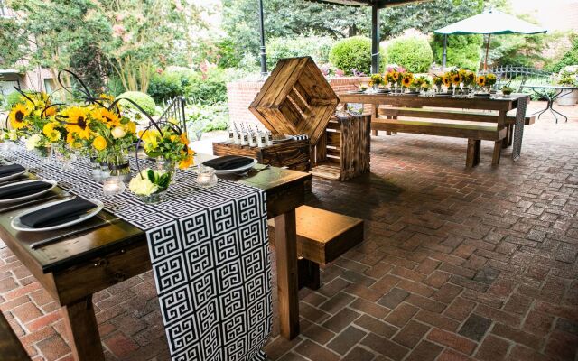 DoubleTree by Hilton Asheville - Biltmore