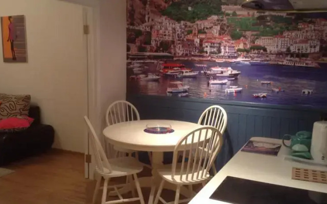 На улице Цурюпы