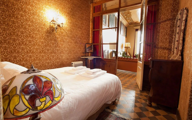 Lo Palauet de la Muralla