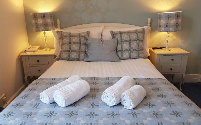 Gwesty'r Marine Hotel & Spa