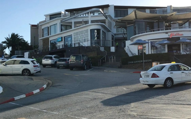 Apartment A Upper Deck