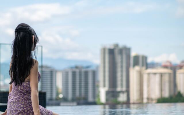 Pavilion Embassy Suites KL by Perfect Host