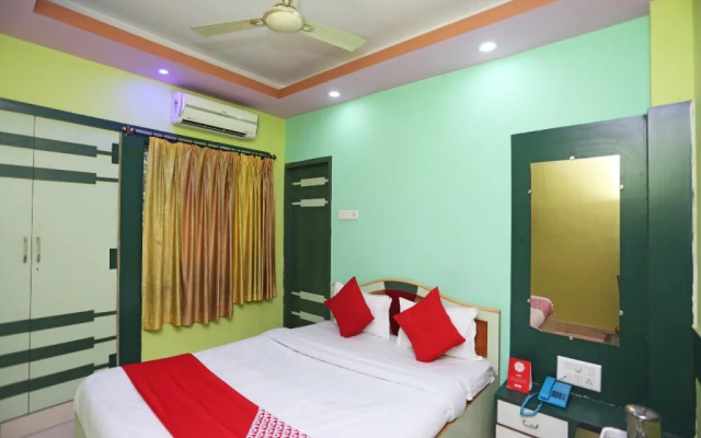 Raj Rajeswari By OYO Rooms