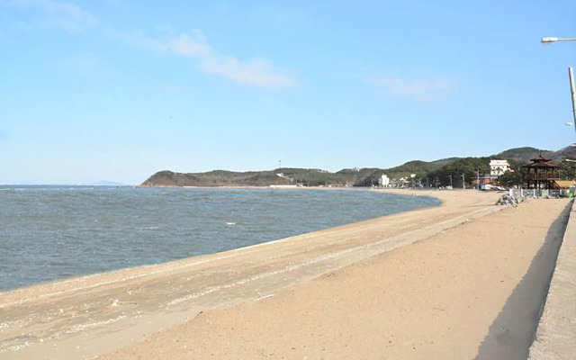 Yeongheung-do Lumiere Pension