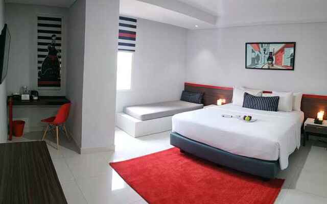 HI Hotel Senen