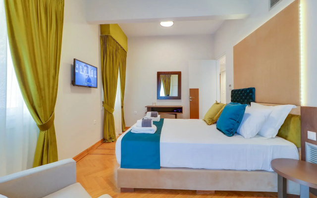 AthiNN Residence