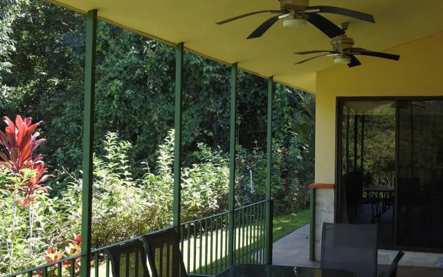 Osa Mountain Village Eco Lodge