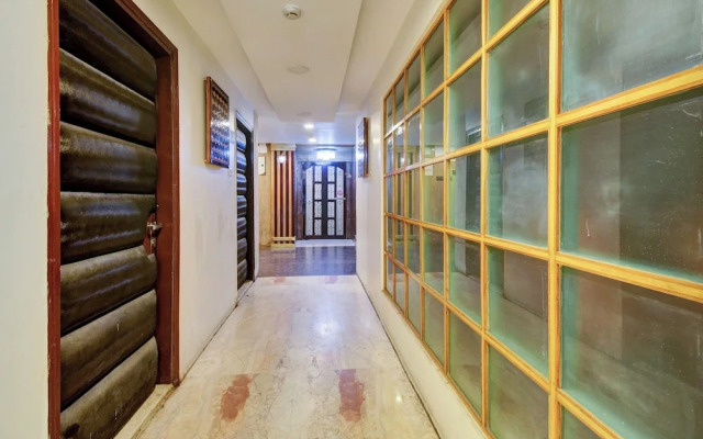 Hotel Clarks inn Near IGI Airport