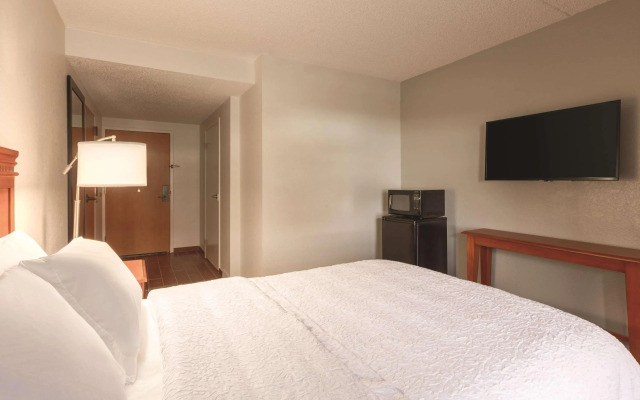 Hampton Inn Des Moines-Airport