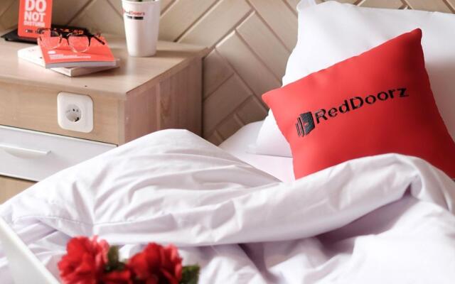 RedDoorz Anh Ngoc Hotel