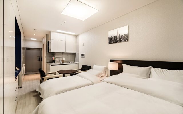 Kin's House