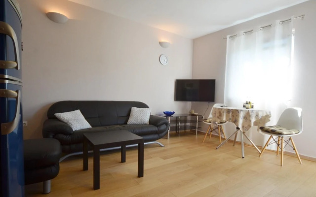 Bissa in Rovinj With 1 Bedrooms and 1 Bathrooms