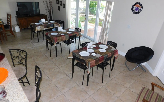 Hennessey House Florida