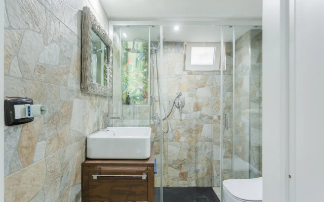 Little Havana Apartment by Wonderful Italy