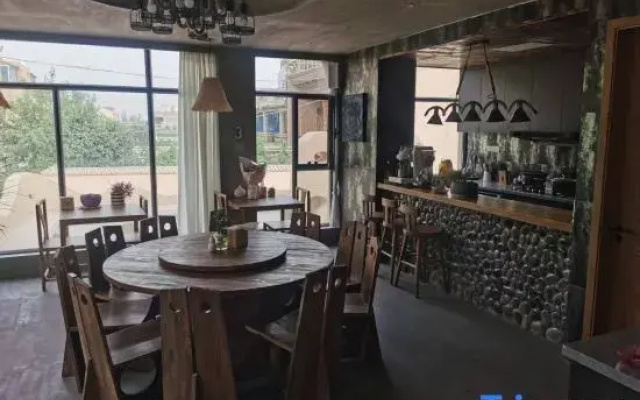 Kashi Lin Yin courtyard homestay