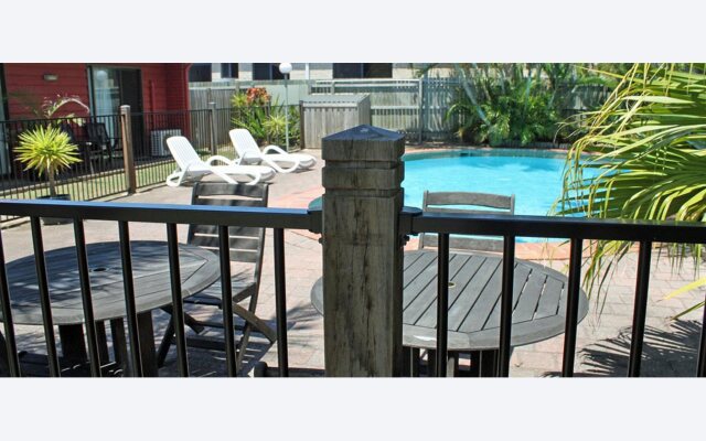 Pacific Palms Motor Inn