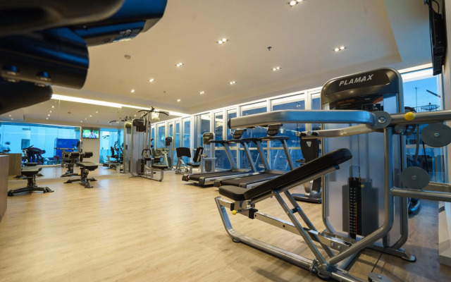 New Season Square Hotel