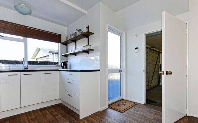 Sunny Christchurch Townhouse