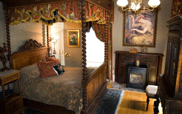 Rivertown Inn