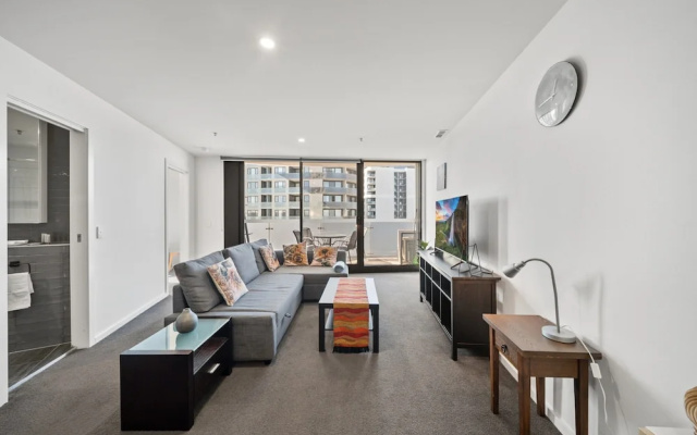 Light-filled 1-bed Apartment With Pool & Gym – Guest Rooms – Gungahlin