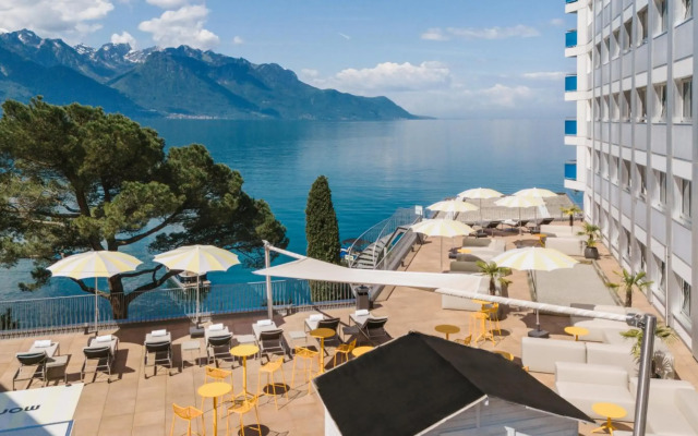 Hotel Mona