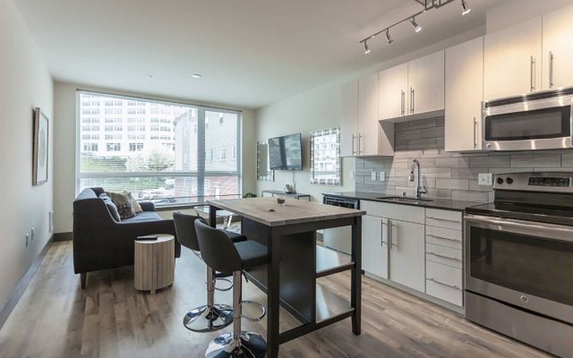 Belltown Waterfront Suites by Barsala
