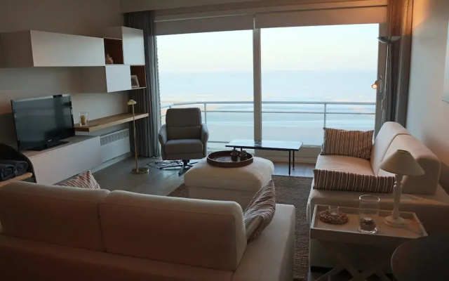 Apartment in Nieuwpoort With sea View