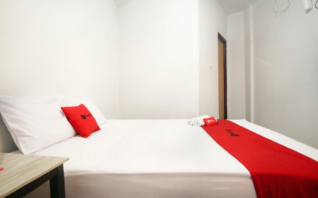 RedDoorz near Mall Abepura