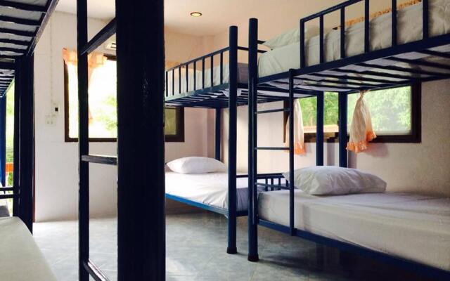 Domingo Hostel