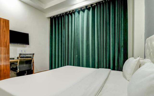 OYO Townhouse 513 Hotel Skylight Near Medanta Hospital