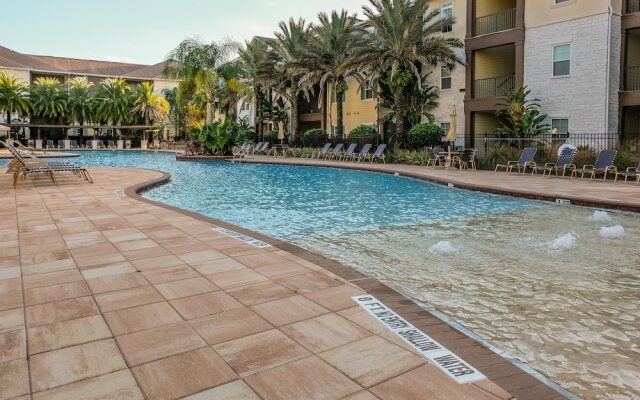 Southside 1 BR Apt with Parking by Frontdesk