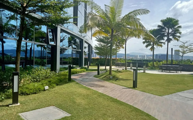 Eaton Residences KLCC by Luna