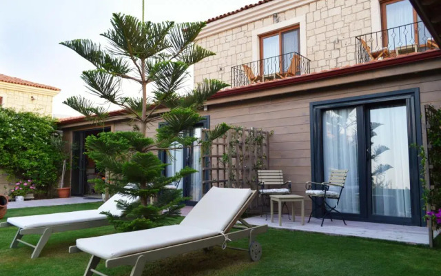 Fehmibey Alacati Otel