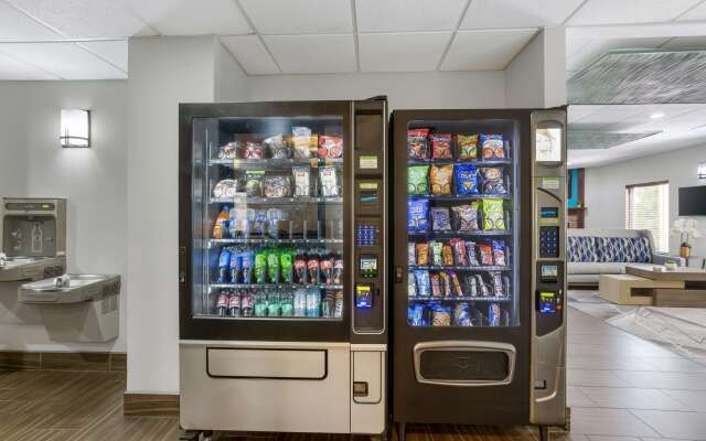 Best Western Plus Springfield Airport Inn