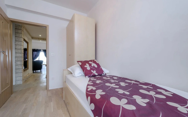 Apartments Zuvela