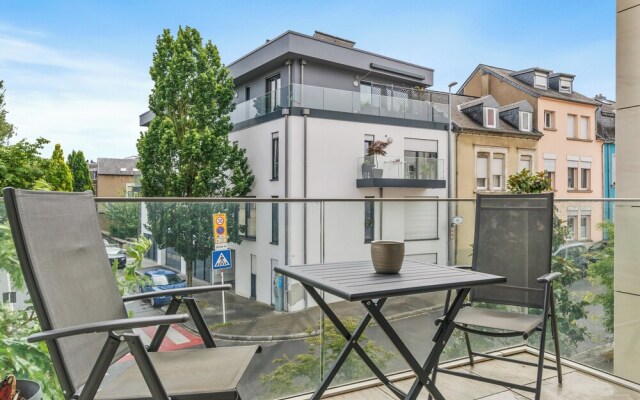 Stylish Apt Bouneweg-Süd Book Now ID225