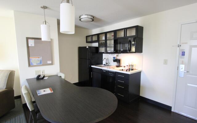 Candlewood Suites Greenville by IHG