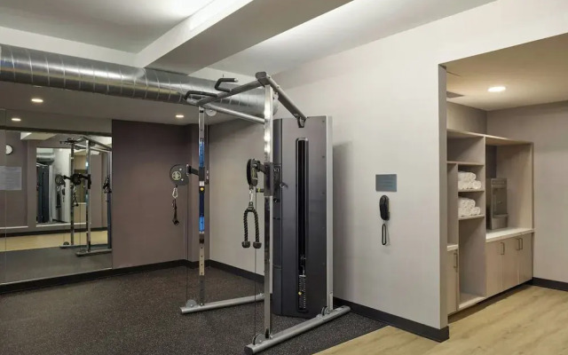 Courtyard by Marriott Denver Downtown Stadium Area