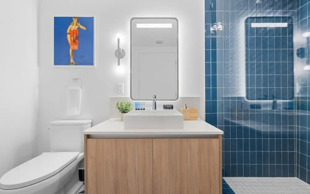 Luxury City View Condo