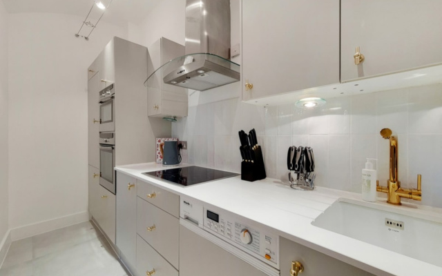 The Heart of South Kensington - Modern & Spacious 1BDR Apartment