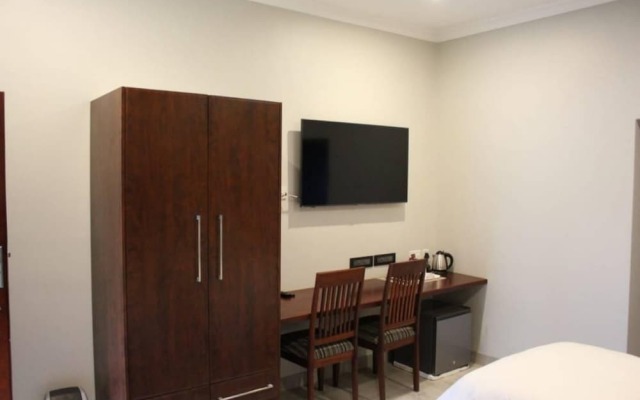 A Pristine B B Located in Belvedere Harare - 2008
