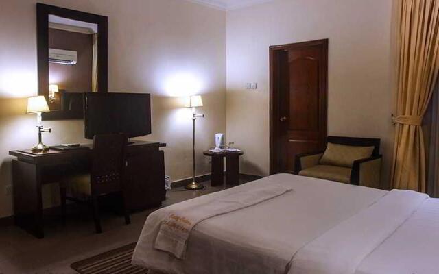 Savoy Suites